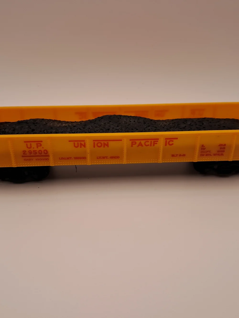 ​Vintage HO Scale Model Train Car Lot of 7 - Tyco Bachmann Exxon Wonder Bread